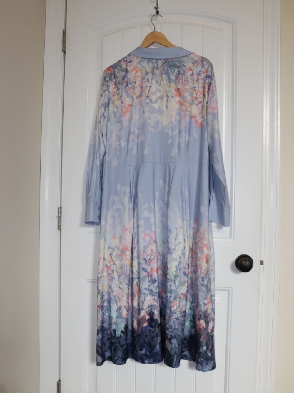 NWT Chico's Floral Matte Satin Midi Long Sleeve Shirtdress Dress Size 2.5 - Picture 2 of 16